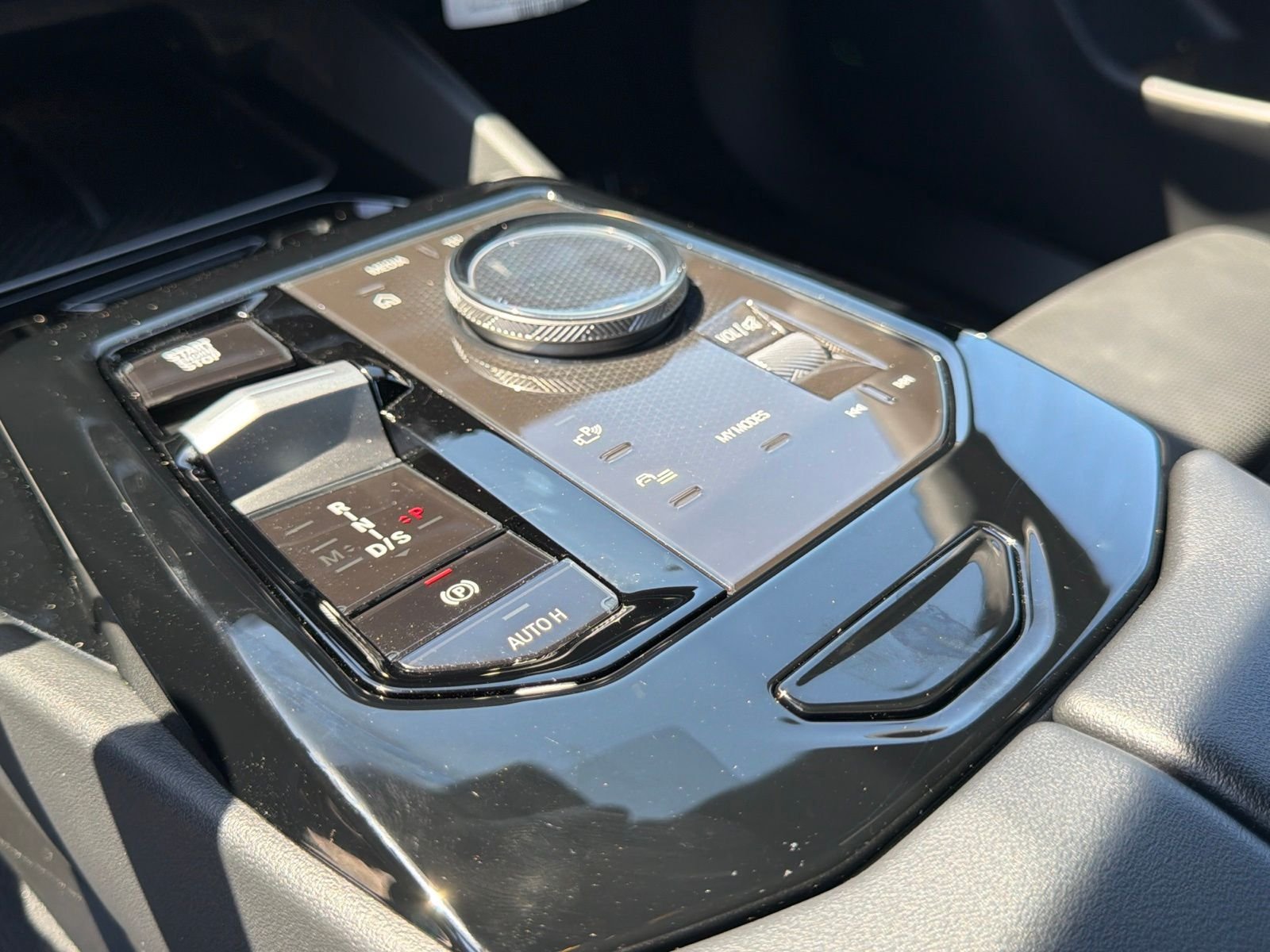 Used 2026 Dark Graphite Metallic BMW 530i xDrive image 29