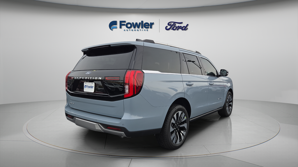 New 2026 Glacier Gray Metallic Tri-Coat Ford Platinum® image 7