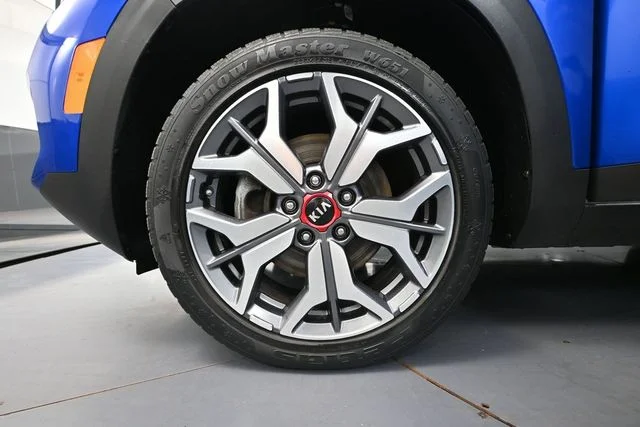 Used 2021 Blue Kia SX image 13