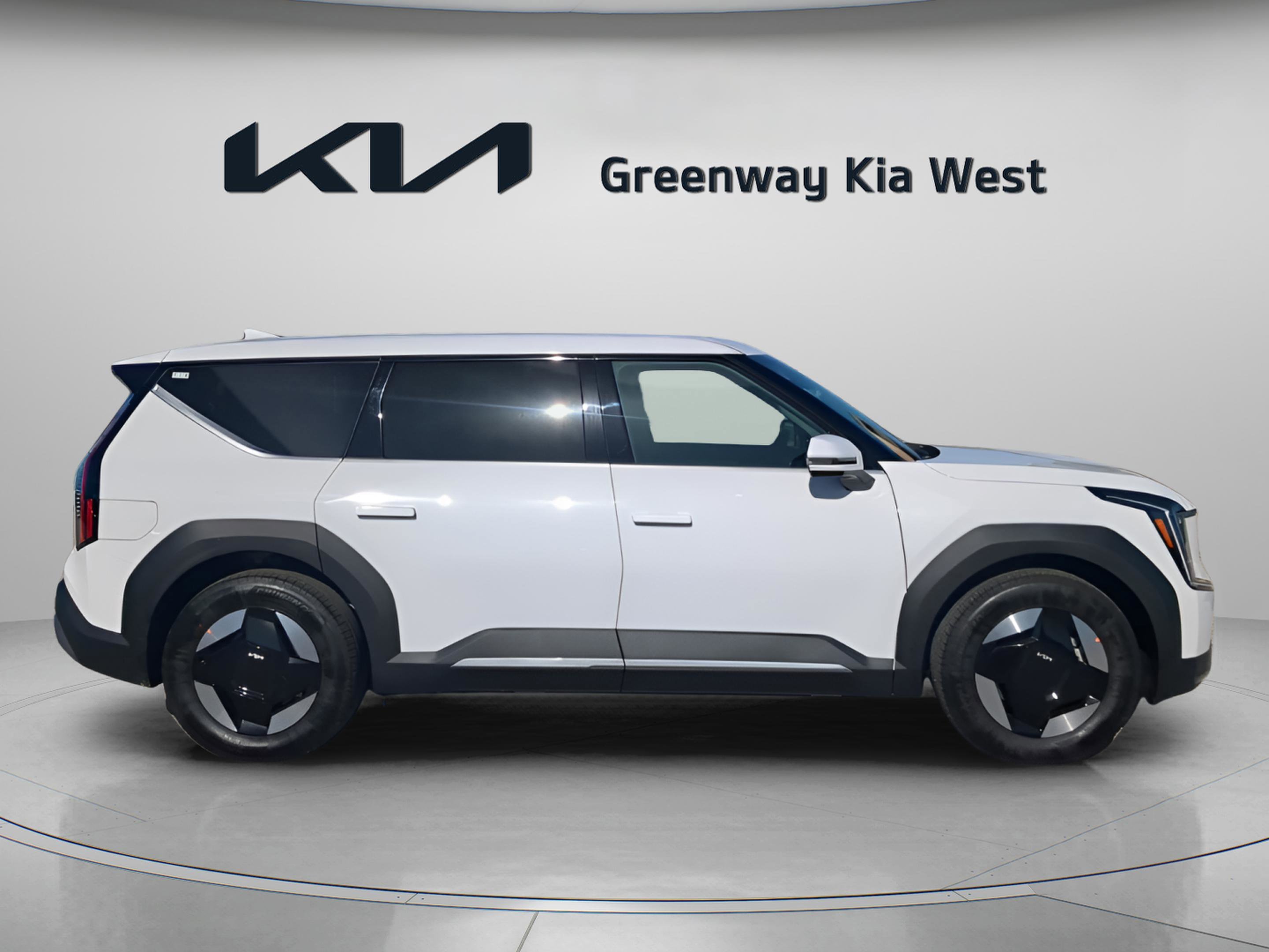 New 2026 Glacial White Pearl Kia Light Long Range RWD image 9