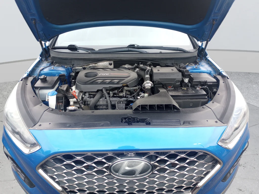 Used 2018 Blue Hyundai Limited image 40