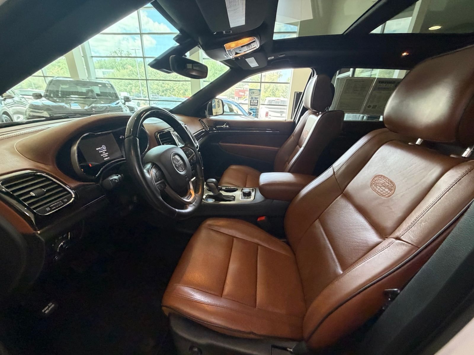 Used 2020 Off-white Jeep Overland image 32