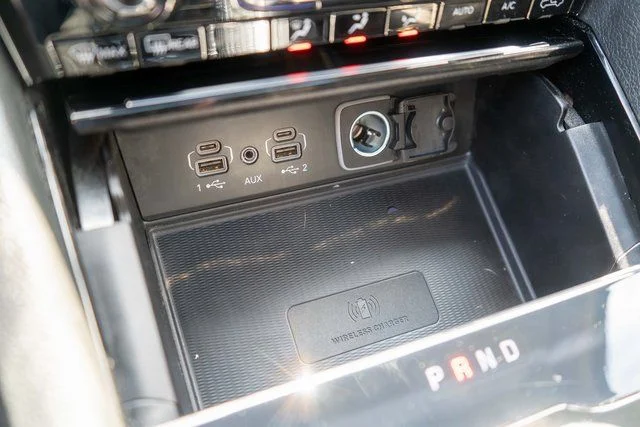 Used 2023 Black Jeep Laredo image 32