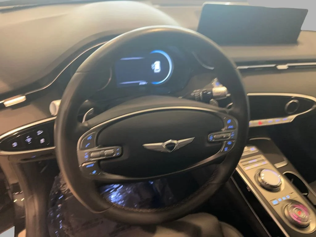 2025 GENESIS GV70 Standard - Photo 29