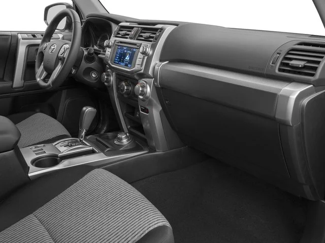 Used 2016  Toyota  image 18