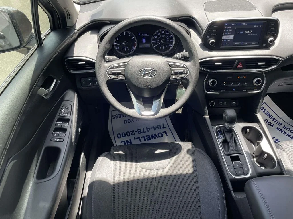 Used 2019 Brown Hyundai SE image 11