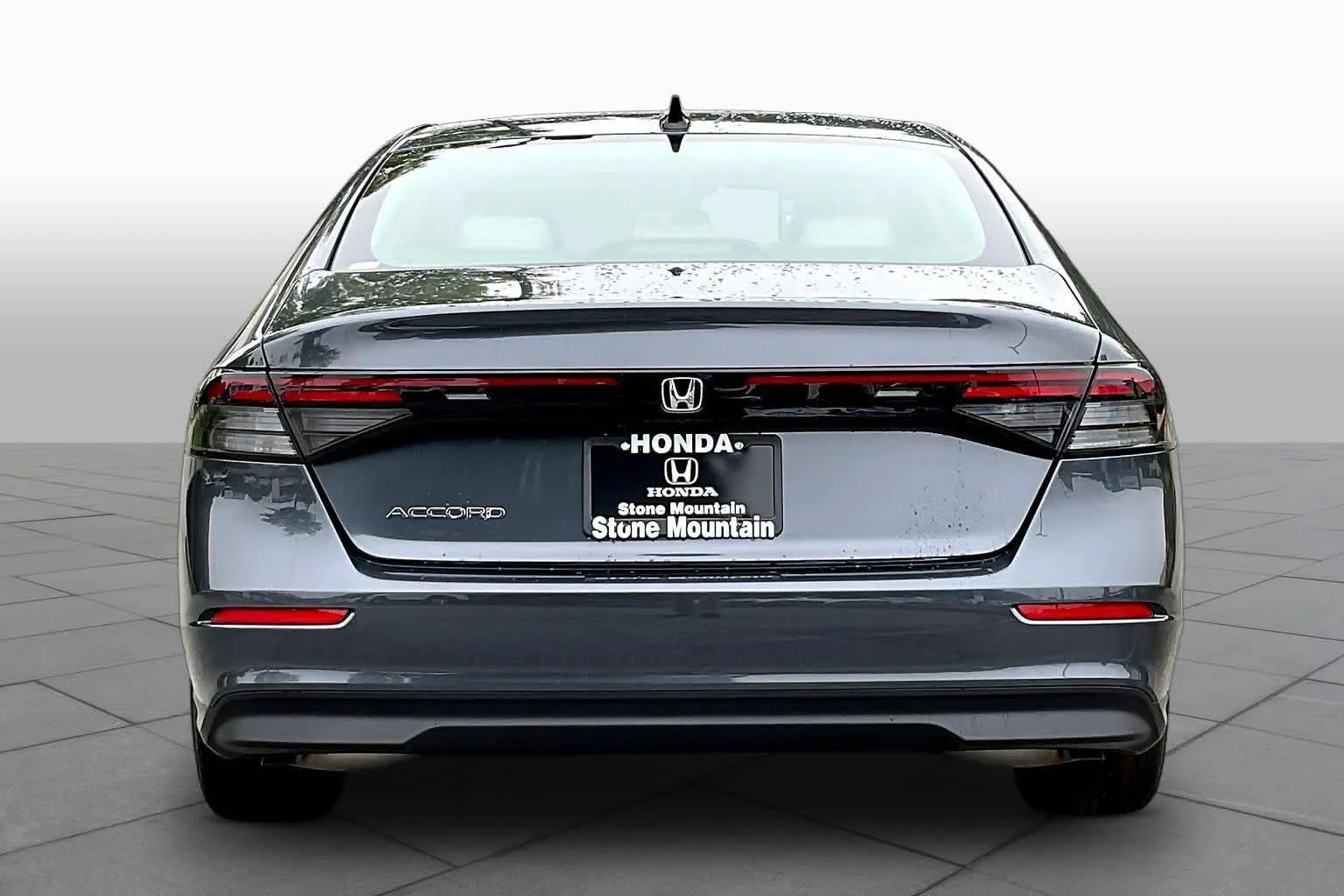 New 2026 Meteorite Gray Metallic Honda SE image 4