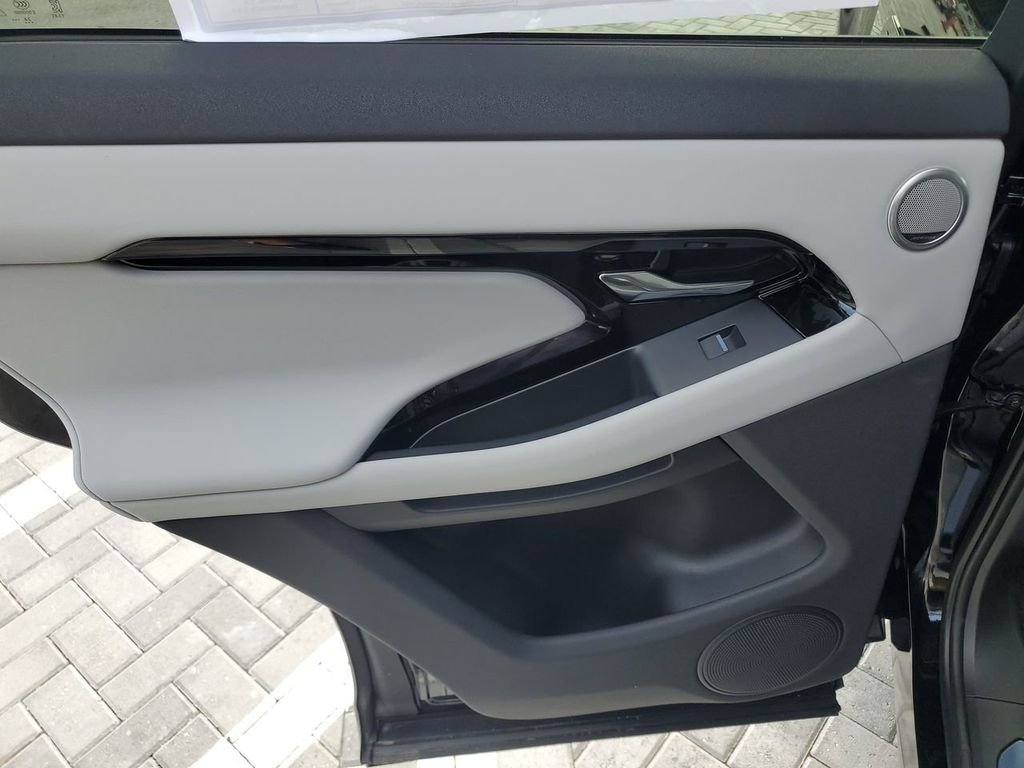 2026 Land Rover Range Rover Evoque Dynamic SE - Photo 22