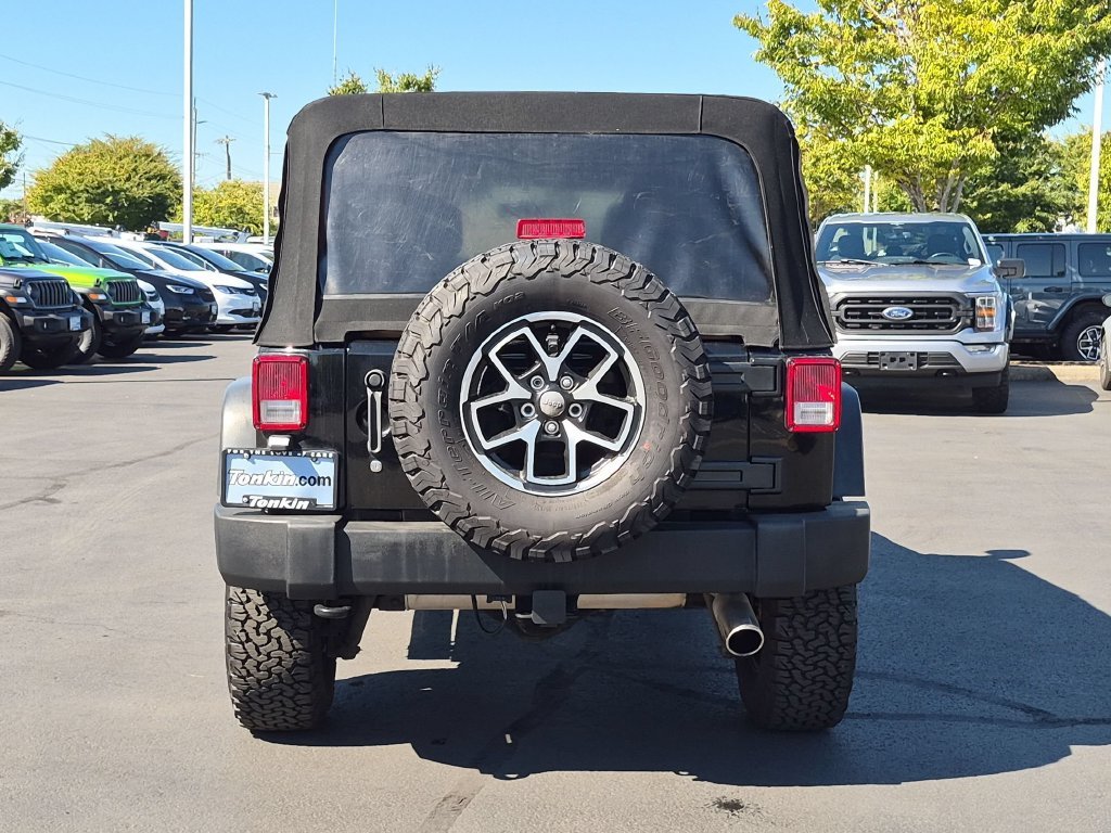 Used 2015 Black Jeep Unlimited Sport image 5