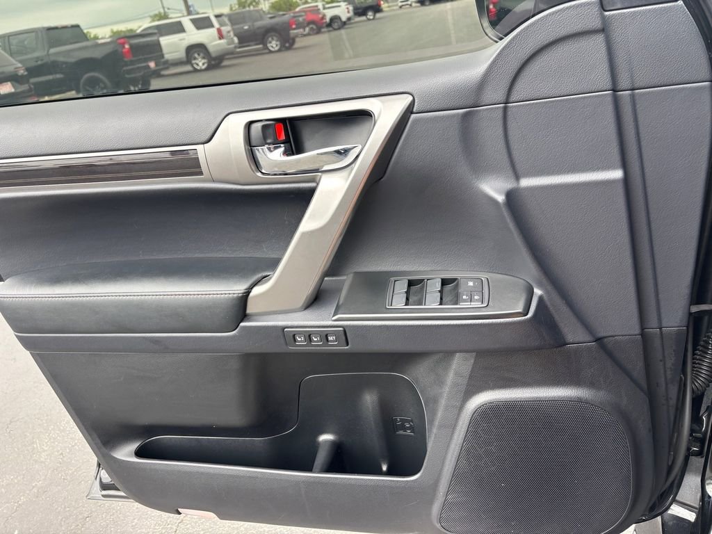 Used 2023 Black Lexus 460 image 24
