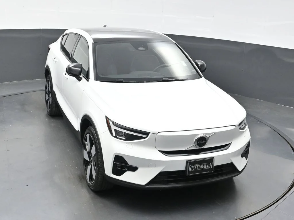 Certified Used 2023 Crystal White Volvo Plus image 30