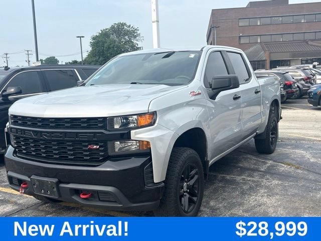 Used 2020 SILVER ICE METALLIC Chevrolet Custom Trail Boss image 3