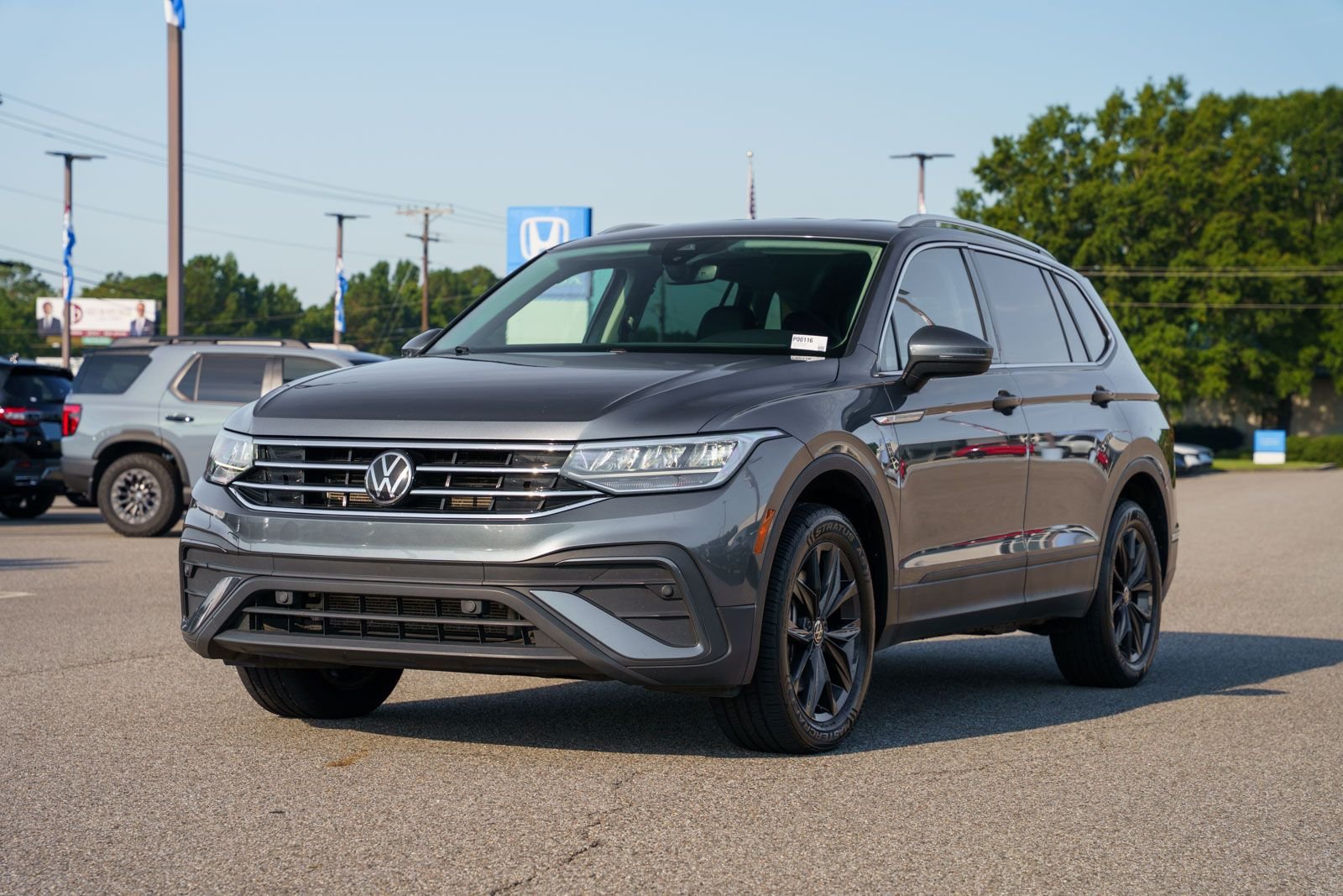 Used 2024 Gray Volkswagen 2.0T SE image 3