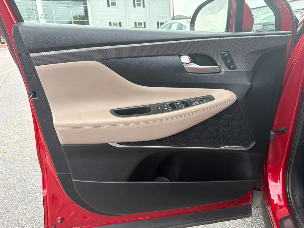 Used 2019 Red Hyundai Ultimate image 10