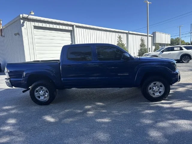 Used 2015 Blue Toyota PreRunner image 4