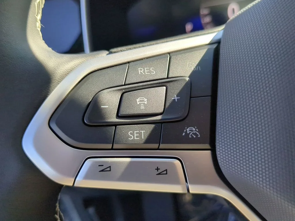 New 2026 Silver Volkswagen 1.5T SE image 27