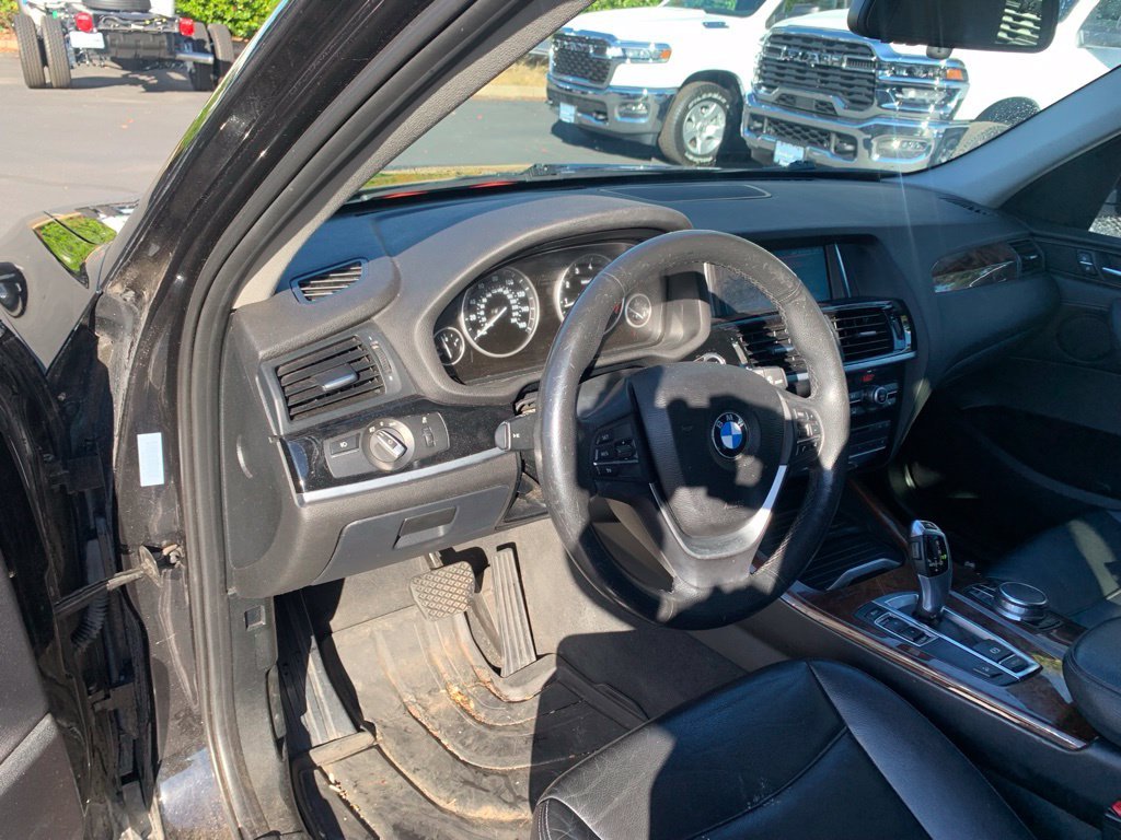 Used 2017 Black BMW xDrive28i image 11
