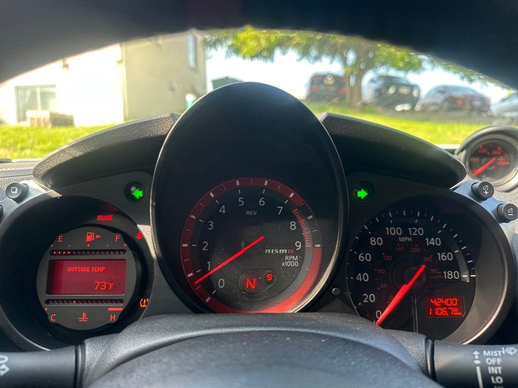Used 2019 Pearl White Nissan Nismo image 15