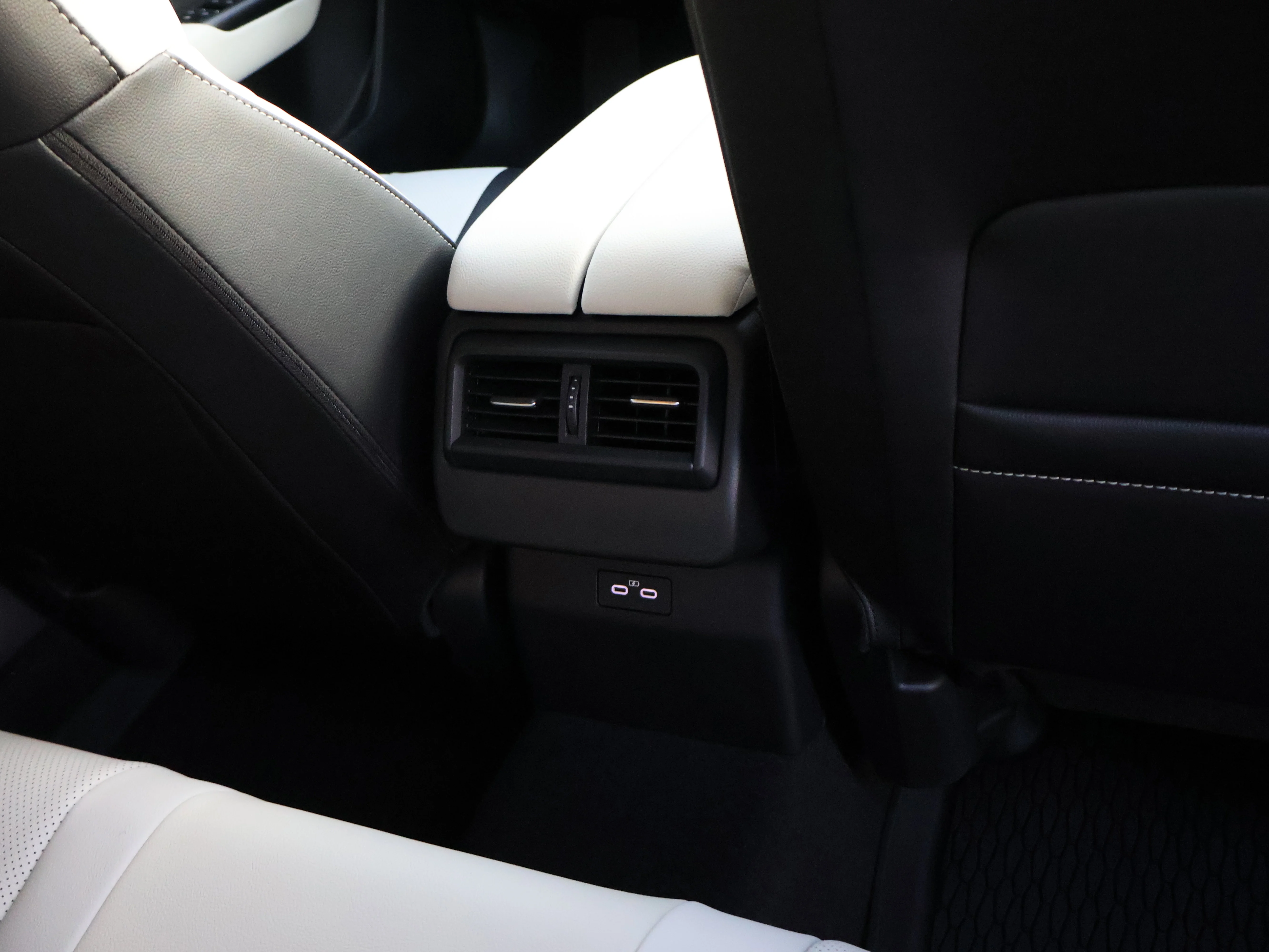 2026 Mazda CX-50 Turbo - Photo 15