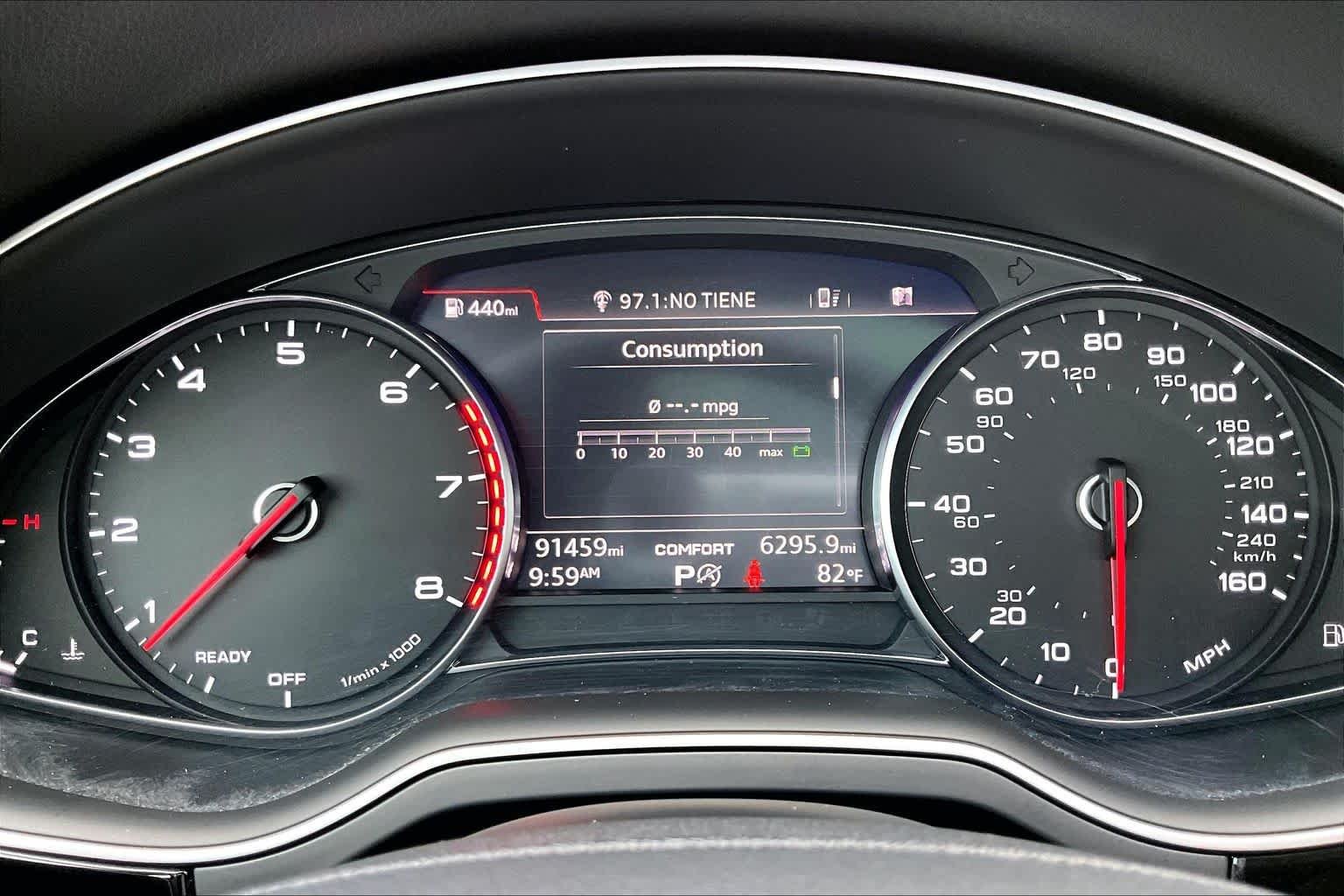 Used 2018 Orca Black Metallic Audi Premium image 26