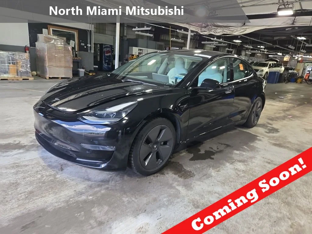 2021 Tesla Model 3 Standard Range Plus's photo