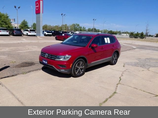 Used 2018 Cardinal Red Metallic Volkswagen 2.0T SEL image 8