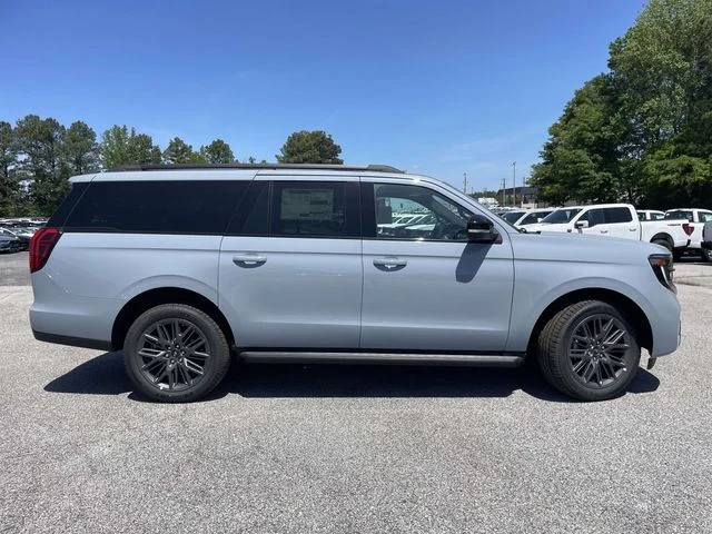 New 2026 Gray Ford Platinum image 2