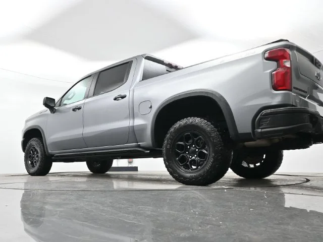 Used 2023 STERLING GRAY METALLIC Chevrolet ZR2 image 28