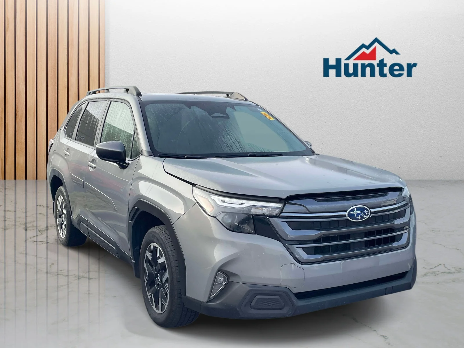 Used 2025 River Rock Pearl Subaru Premium image 1