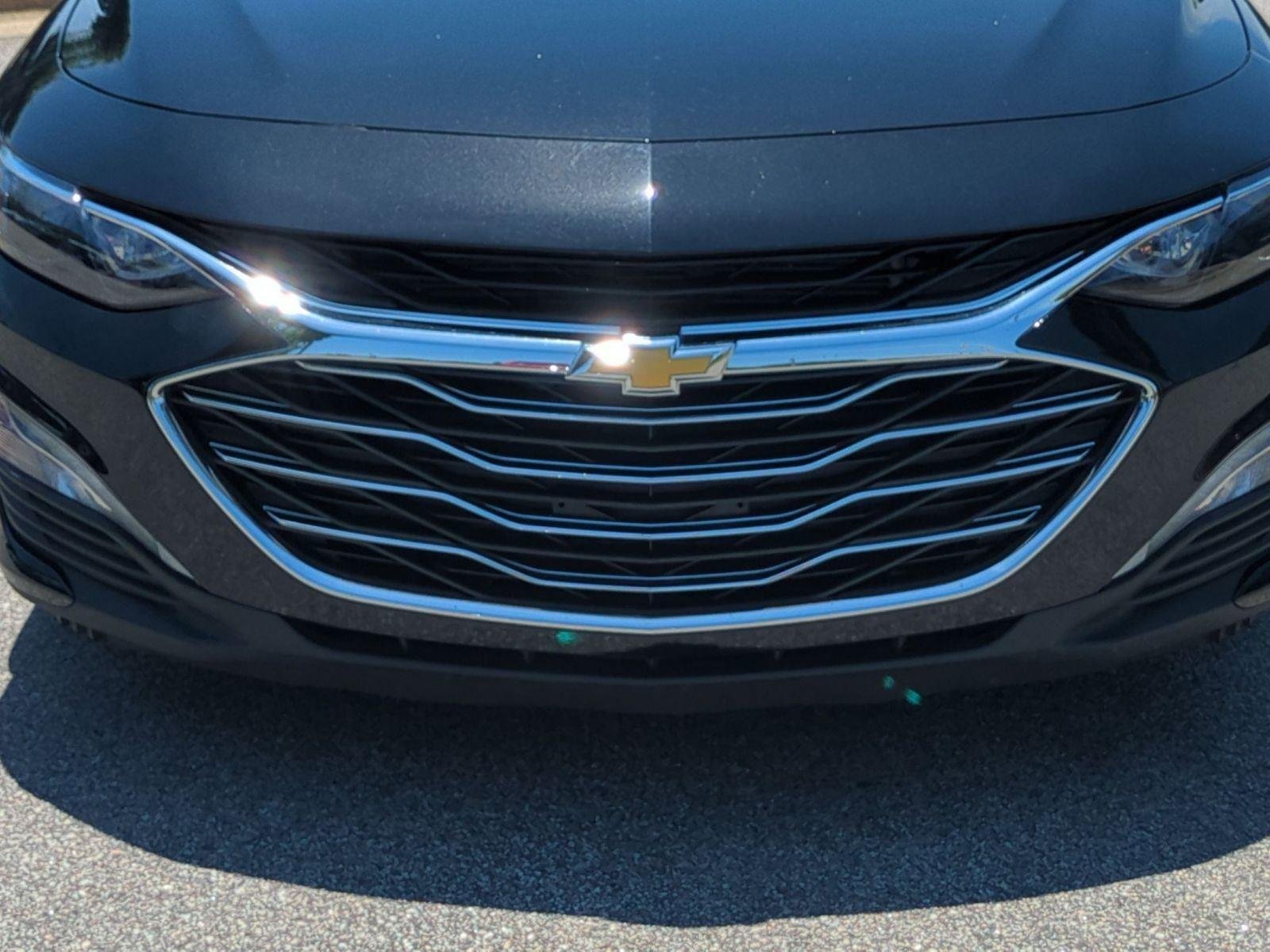 Used 2022 Mosaic Black Metallic Chevrolet LT image 14