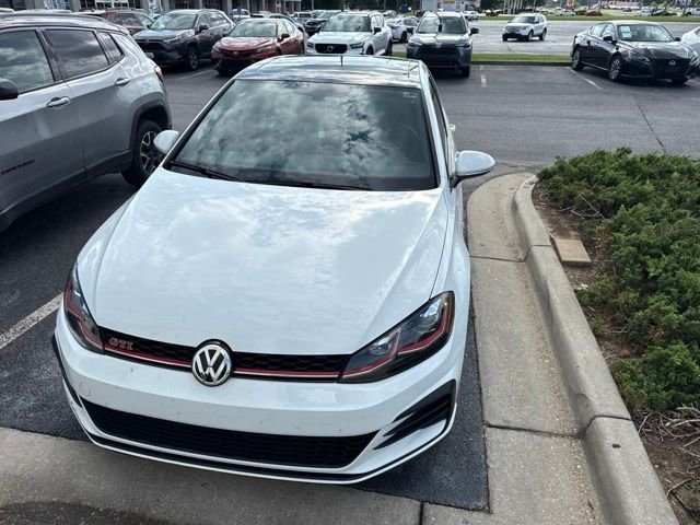 Used 2019 Silver Volkswagen 2.0T SE image 3