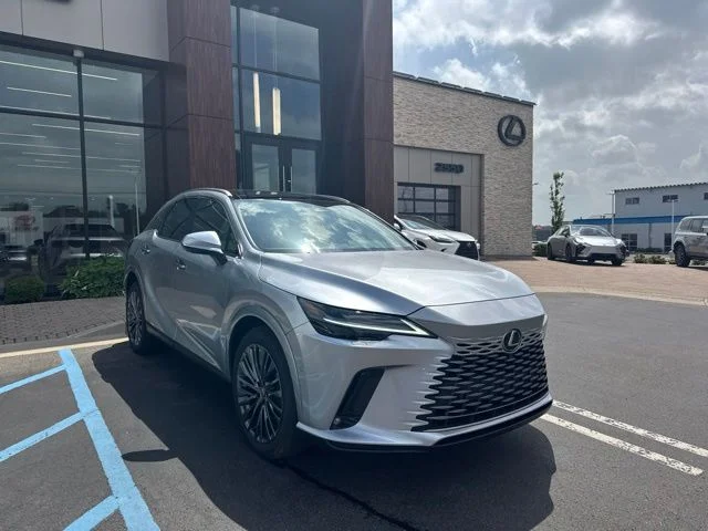 New 2026 Iridium Lexus LUXURY image 3