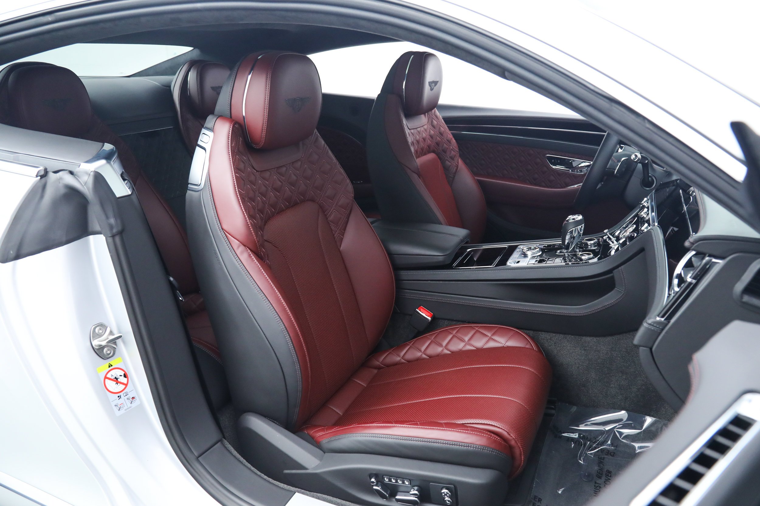 Used 2022 Silver Bentley  image 17