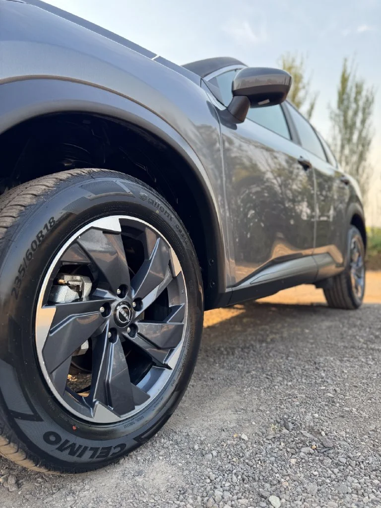 Used 2025 Gun Metallic Nissan SV image 39