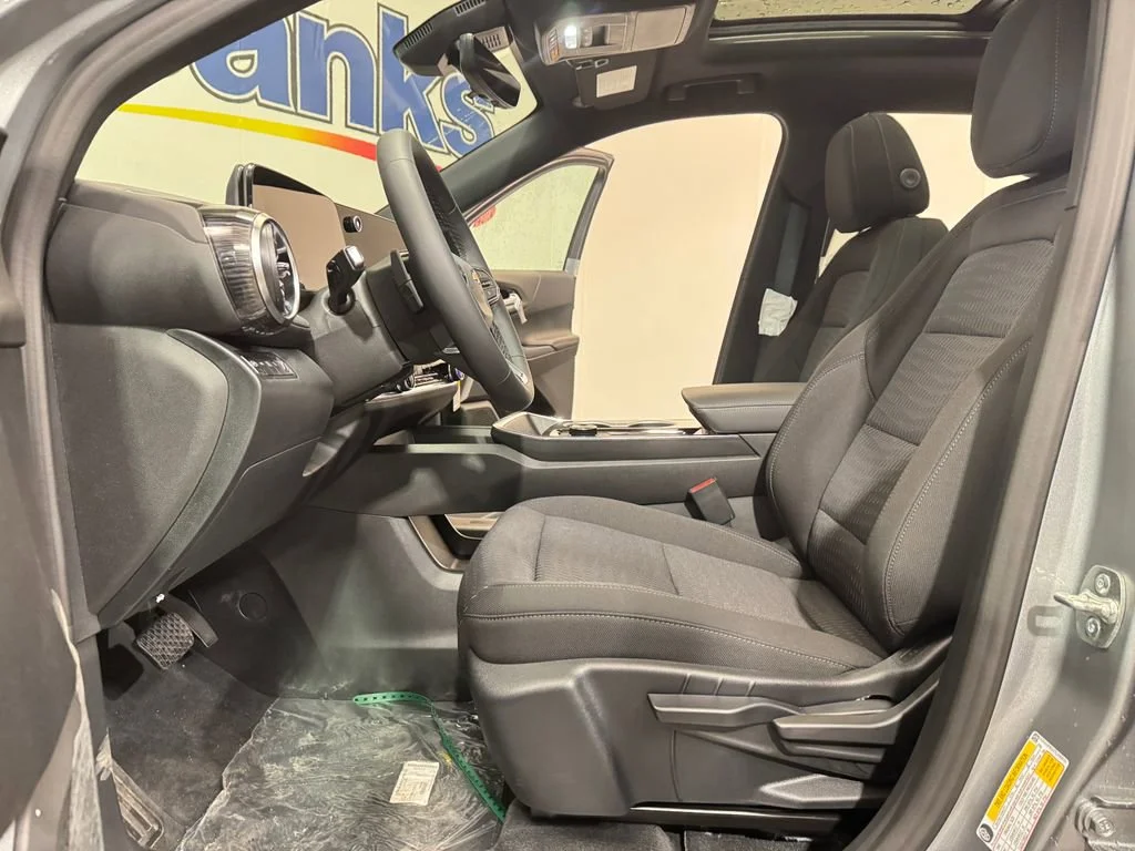 2026 Chevrolet Equinox LT - Photo 8