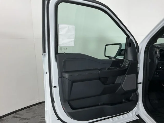 New 2026 Oxford White Ford Lariat image 14