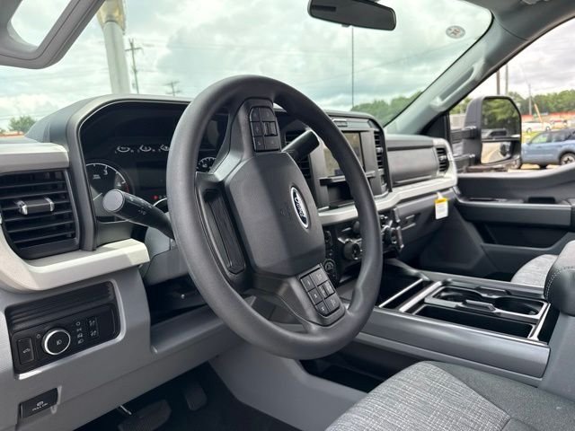 New 2026 Agate Black Metallic Ford XLT image 23