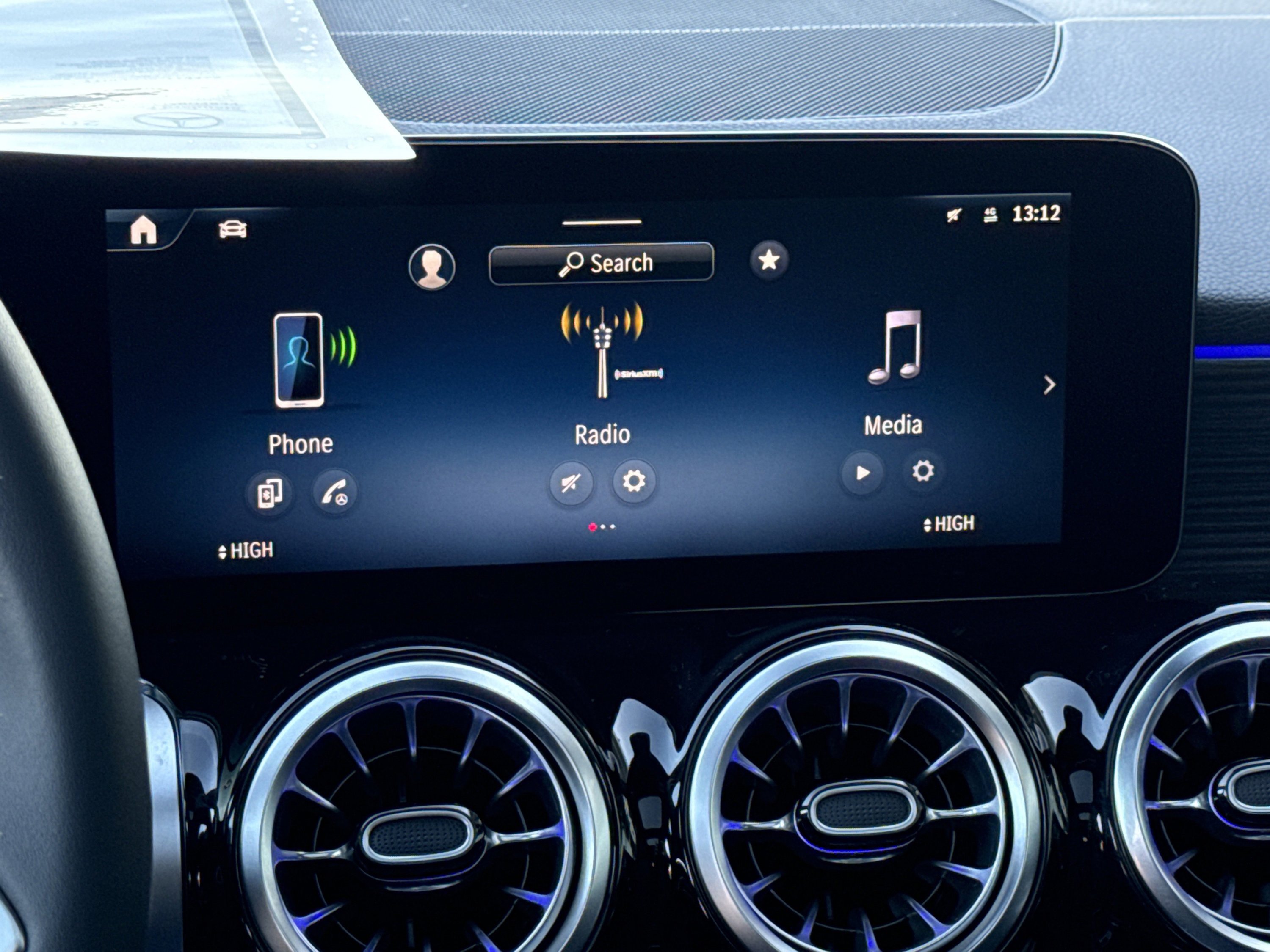 New 2026 Night Black Mercedes-Benz GLB 250 image 40