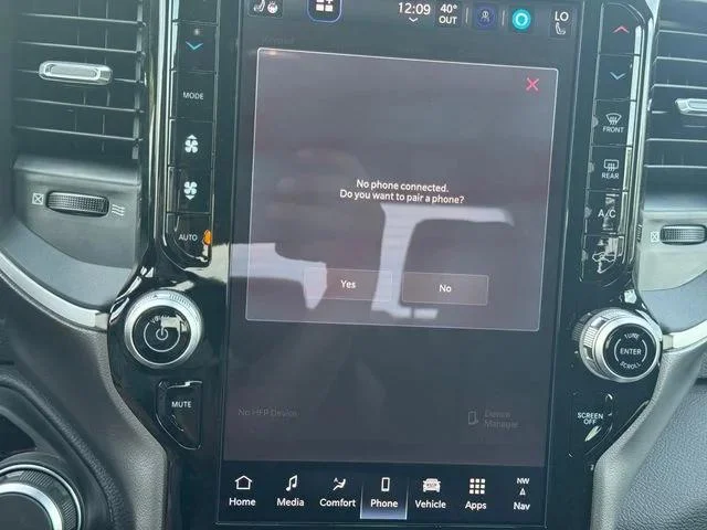 New 2026 Bright White Clear-Coat Exterior Paint RAM BIG HORN image 29