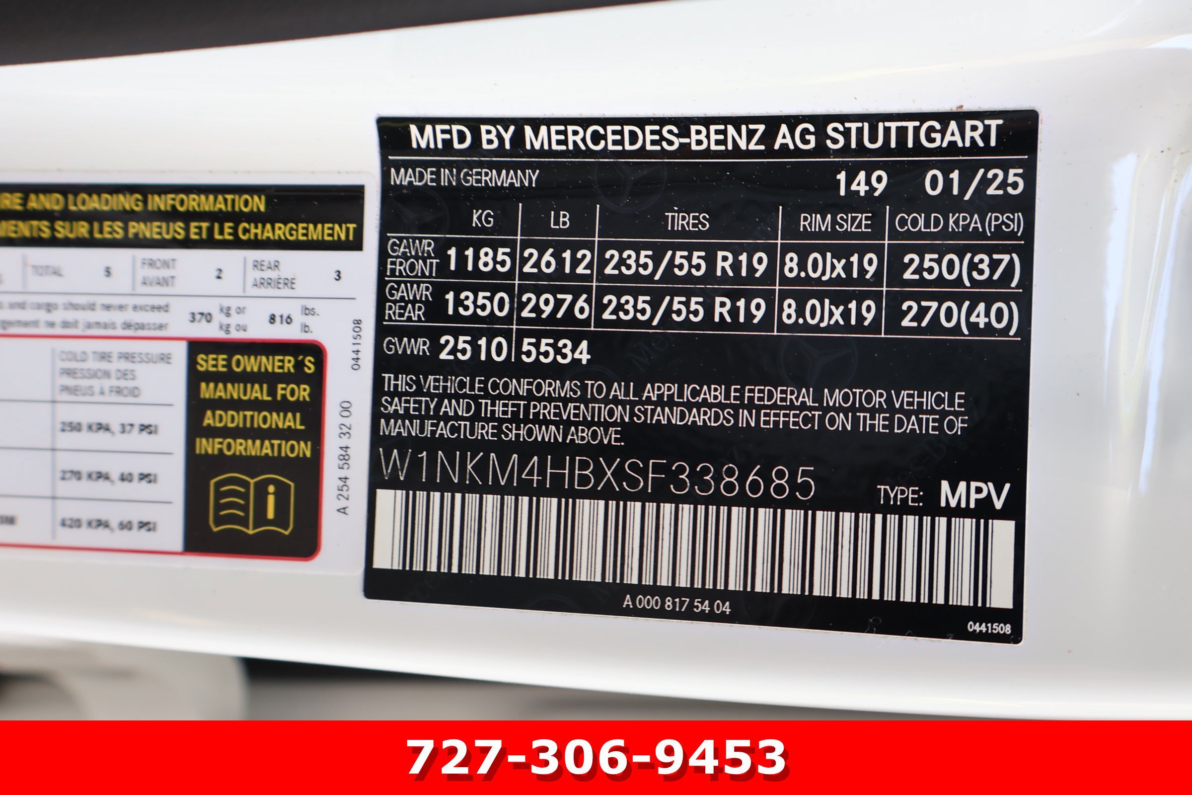 Certified Used 2025 Polar White Mercedes-Benz GLC 300 image 29