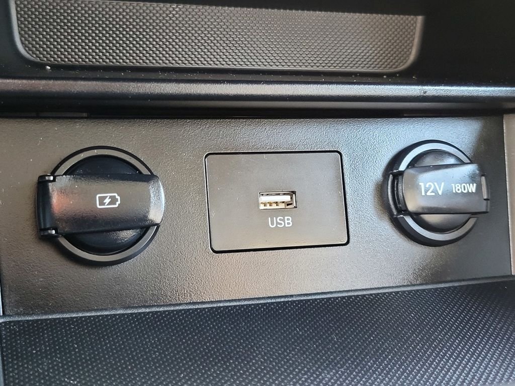Used 2023 Black Hyundai SEL image 19