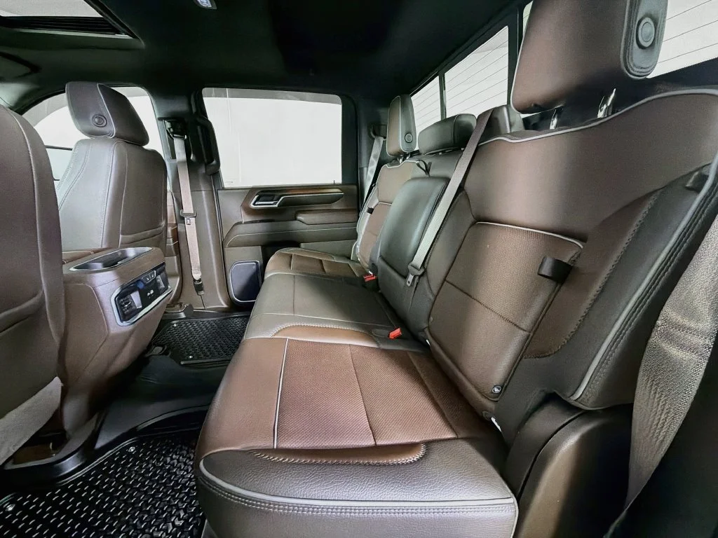Used 2024 White Frost Tricoat GMC Denali image 20