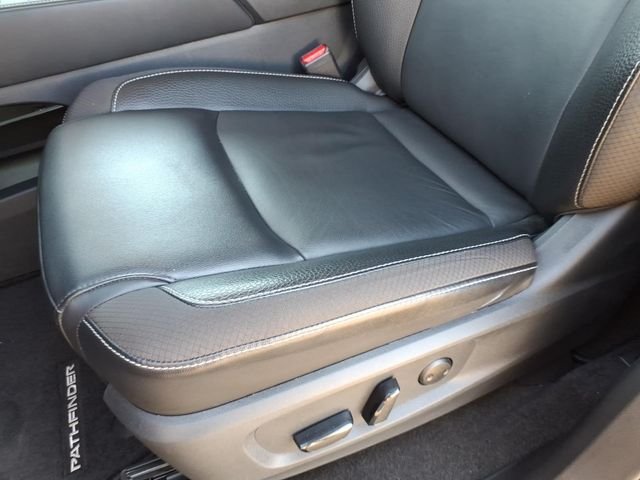 2024 Nissan Pathfinder SL - Photo 16