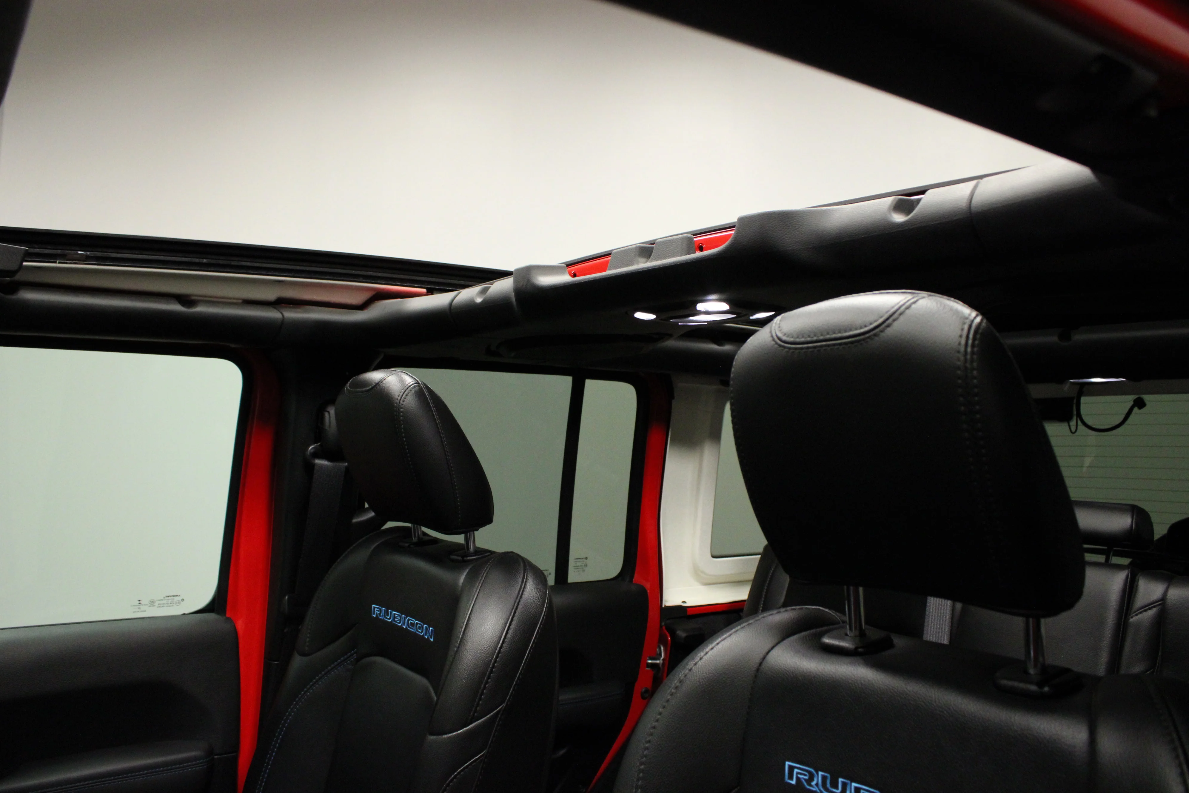 Used 2023 Firecracker Red Clearcoat Jeep Rubicon image 10