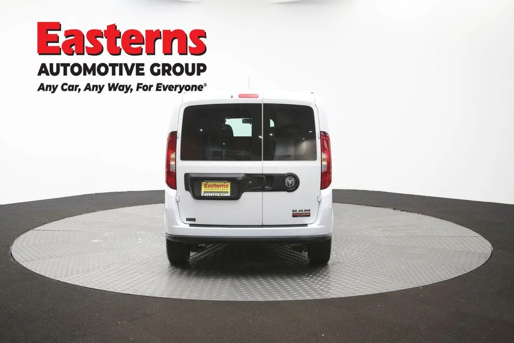 Used 2022 White Ram Base image 36
