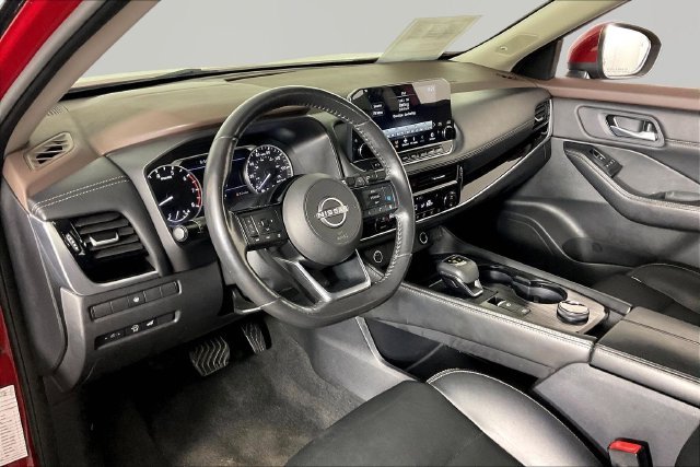 Used 2023 Red Nissan SL image 15