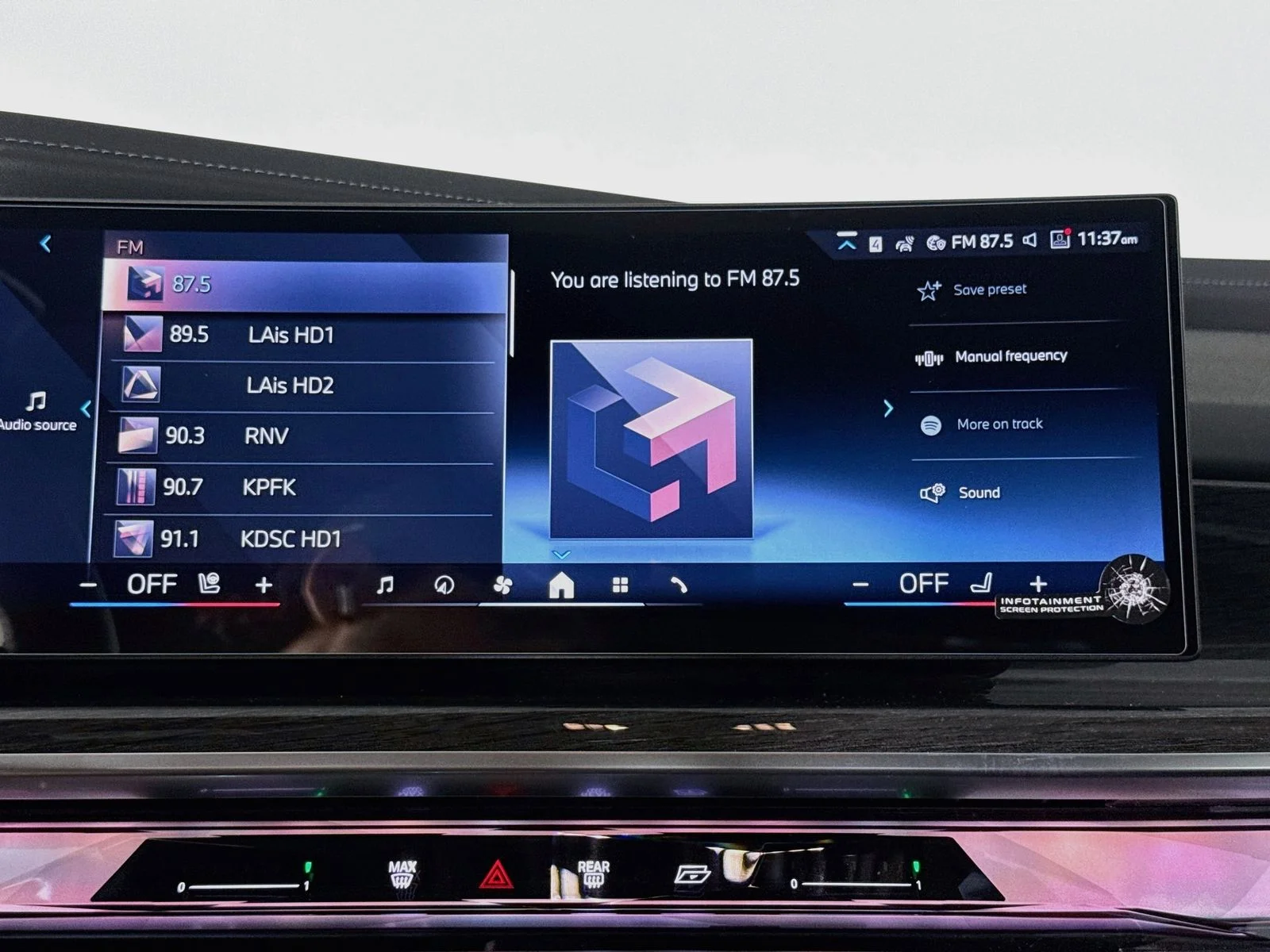 New 2026 Dravit Grey Metallic BMW 750e xDrive image 15