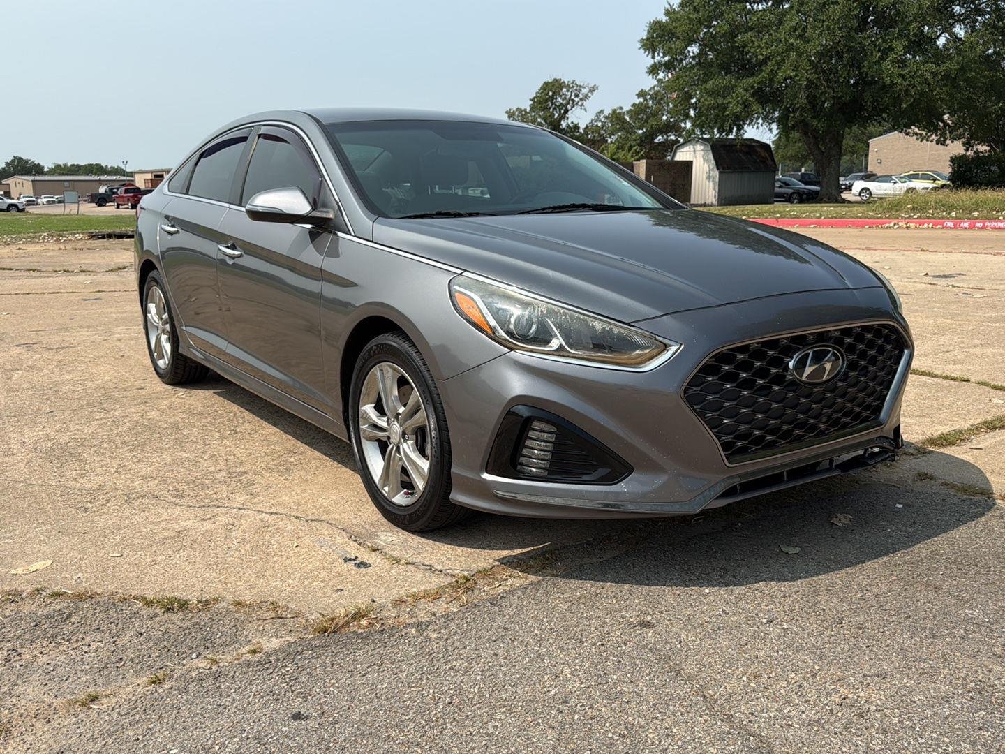 Used 2019 Machine Gray Hyundai SEL image 1
