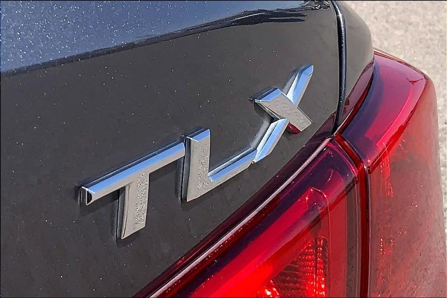 Used 2019 Modern Steel Metallic Acura  image 10