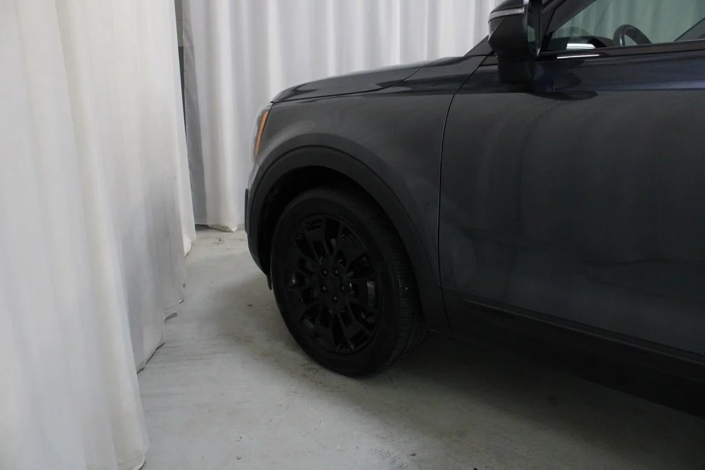 Used 2021 Gray Kia EX image 29
